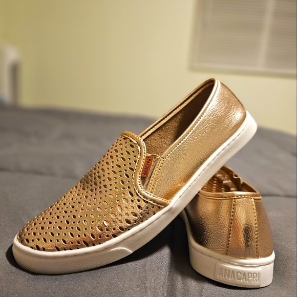 GOLD METALLIC SLIP-ON SNEAKER - Picture 1 of 7
